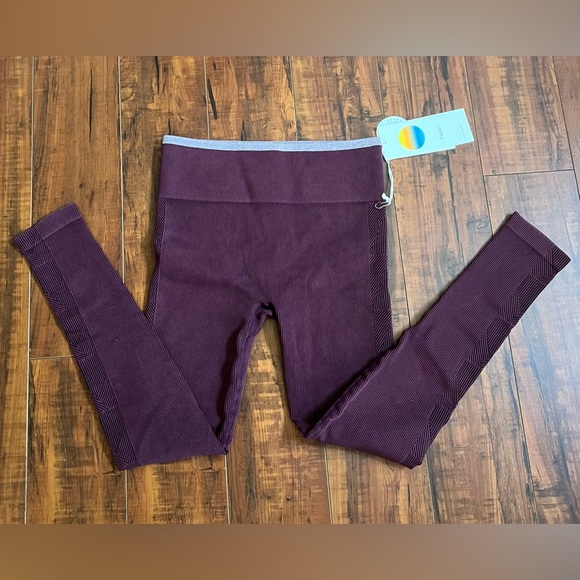 Vuori Helix Seamless Legging - Picture 4 of 9